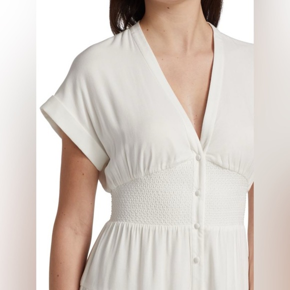 ALICE + OLIVIA
Keela Smocked Waist Minidress - Picture 6 of 12